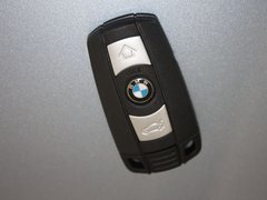 2010款 320i 2.0L 豪华型