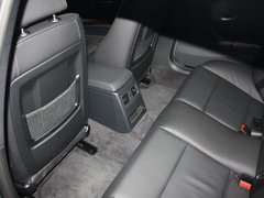 2010款 320i 2.0L 豪华型