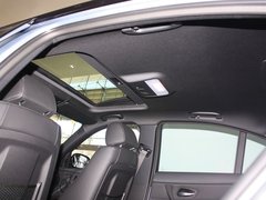 2010款 320i 2.0L 豪华型