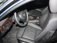 2010款 320i 2.0L 豪华型