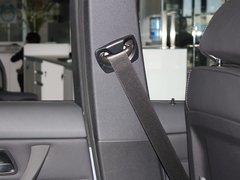 2010款 320i 2.0L 豪华型