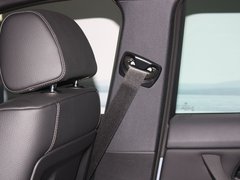 2010款 320i 2.0L 豪华型