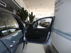 2010款 320i 2.0L 豪华型