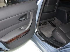 2010款 320i 2.0L 豪华型