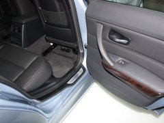 2010款 320i 2.0L 豪华型