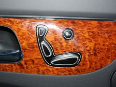 2009款 3.8L 自动 尊享版