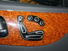 2009款 3.8L 自动 尊享版