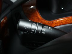 2009款 3.8L 自动 尊享版
