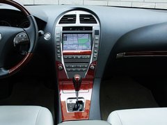 2010款 240 2.4 自动 豪华版