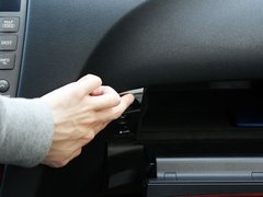 2010款 240 2.4 自动 豪华版