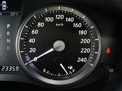 2010款 240 2.4 自动 豪华版