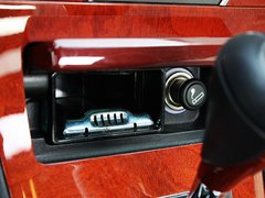 2010款 240 2.4 自动 豪华版
