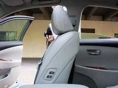 2010款 240 2.4 自动 豪华版