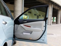 2010款 240 2.4 自动 豪华版