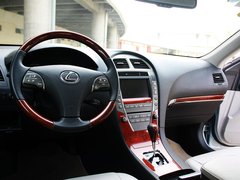 2010款 240 2.4 自动 豪华版