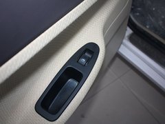 2009款 1.6 手动 两厢 时尚型