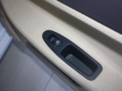 2009款 1.6 手动 两厢 时尚型