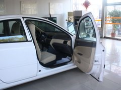 2009款 1.6 手动 两厢 时尚型