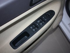 2009款 1.6 手动 两厢 时尚型