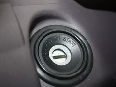 2009款 1.6 手动 两厢 时尚型