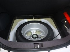 2009款 1.6 手动 两厢 时尚型