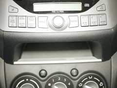 2009款 1.0L 手动 豪华型