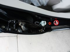 2010款 2.0L 自动 豪华型
