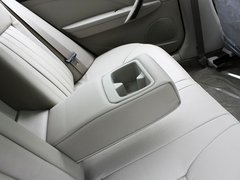 2010款 2.0L 自动 豪华型