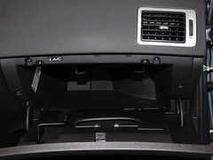 2010款 三厢 1.6L 手动 舒适版
