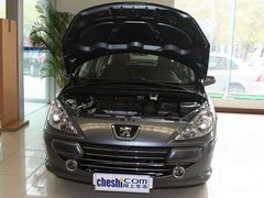 2010款 三厢 1.6L 手动 舒适版