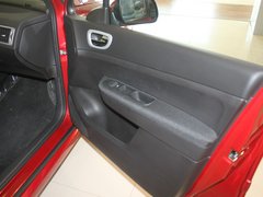 2010款 三厢 1.6L 自动 舒适版