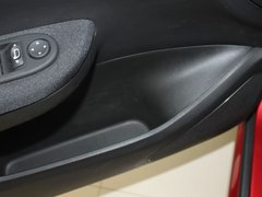 2010款 三厢 1.6L 自动 舒适版
