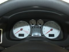 2010款 三厢 1.6L 自动 舒适版