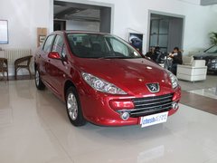 2010款 三厢 1.6L 自动 舒适版