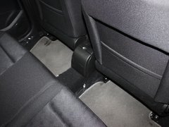 2010款 三厢 1.6L 自动 舒适版