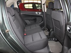 2010款 三厢 1.6L 自动 舒适版