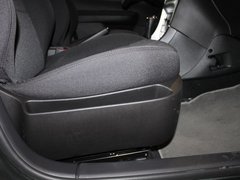 2010款 三厢 1.6L 自动 舒适版
