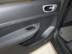 2010款 三厢 1.6L 自动 舒适版