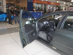 2010款 三厢 1.6L 自动 舒适版