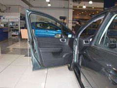2010款 三厢 1.6L 自动 舒适版