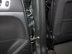 2010款 三厢 1.6L 自动 舒适版