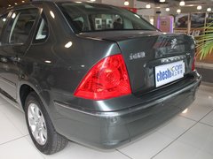 2010款 三厢 1.6L 自动 舒适版