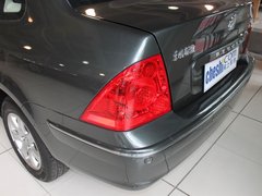 2010款 三厢 1.6L 自动 舒适版