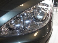 2010款 三厢 1.6L 自动 舒适版