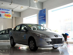 2010款 两厢 2.0L 自动 运动版
