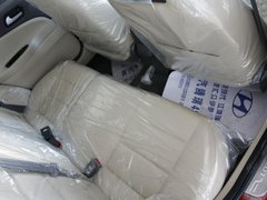2009款 1.6 自动 两厢 时尚型