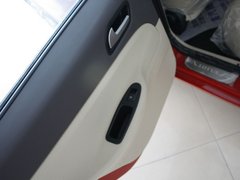 2009款 1.6 自动 两厢 时尚型
