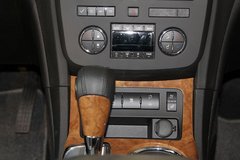 2010款 3.6L 自动 旗舰版 7座