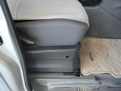 2010款 1.6L 手动 豪华型7座