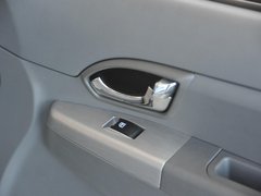 2010款 1.6L 手动 豪华型7座
